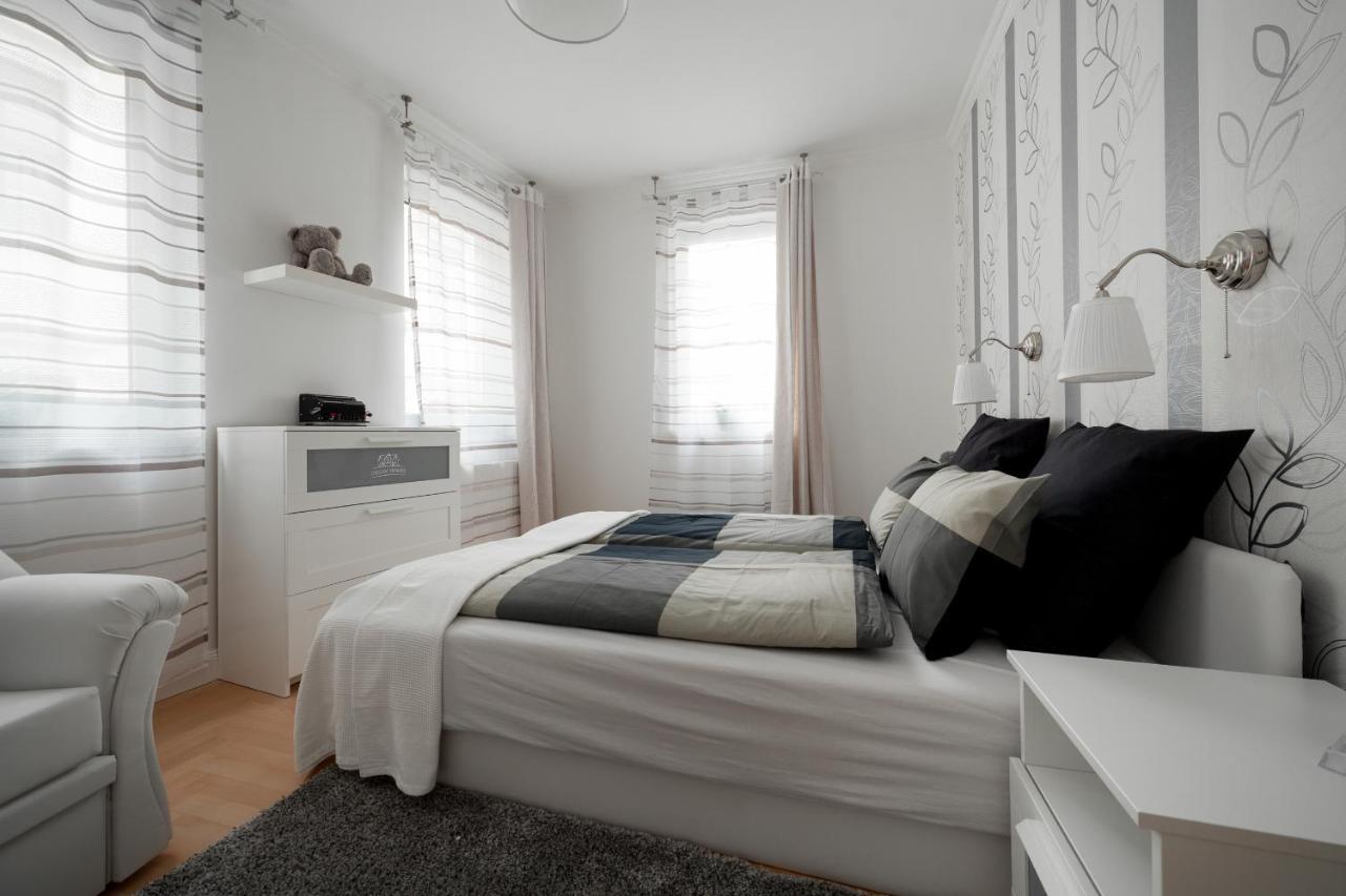 בודפשט Gde Hollo Apartments מראה חיצוני תמונה